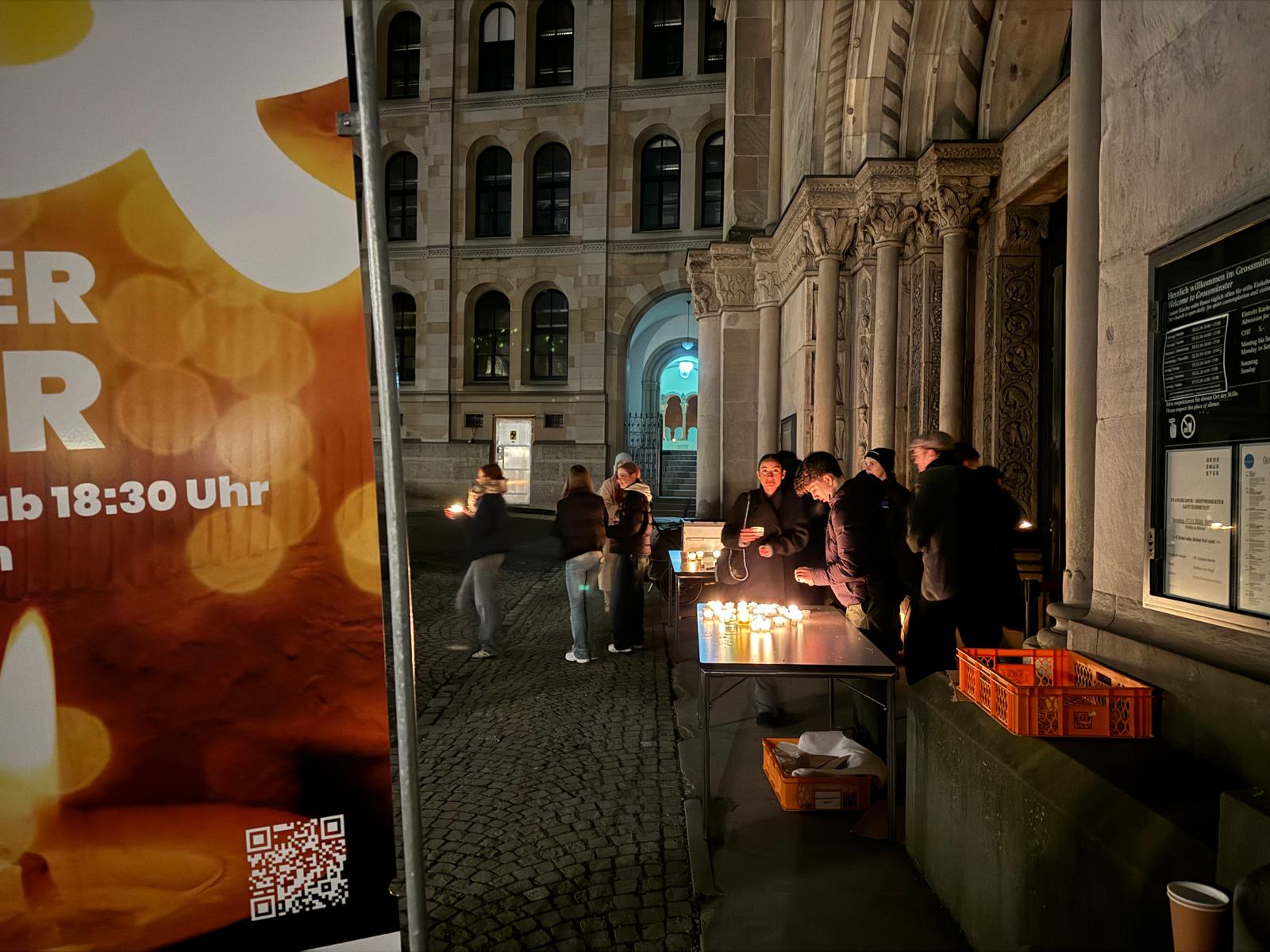 Erfolgreiche Nacht der Lichter 2025 im Grossmünster